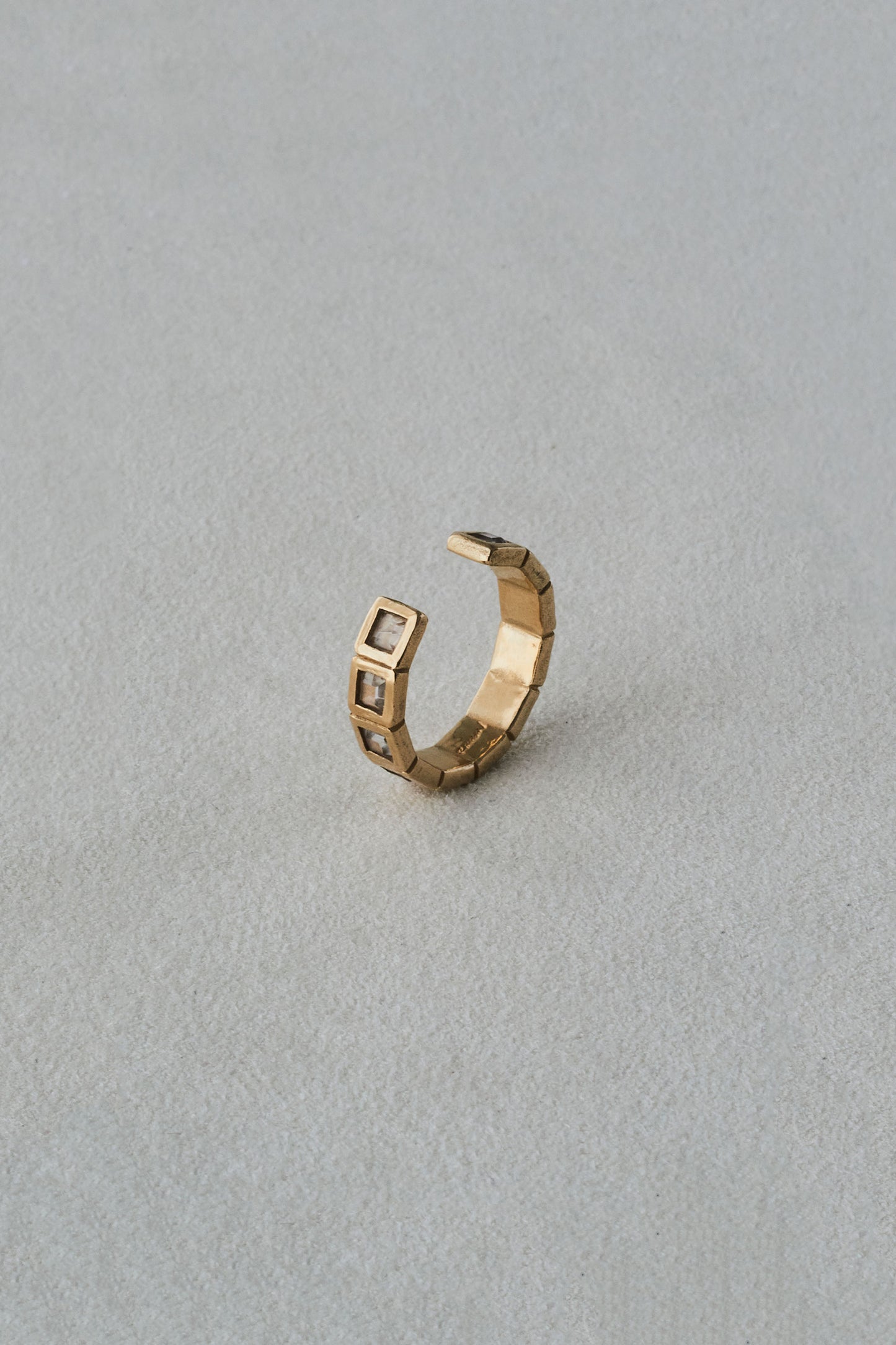 SMALL TILE RING / TOPAZ