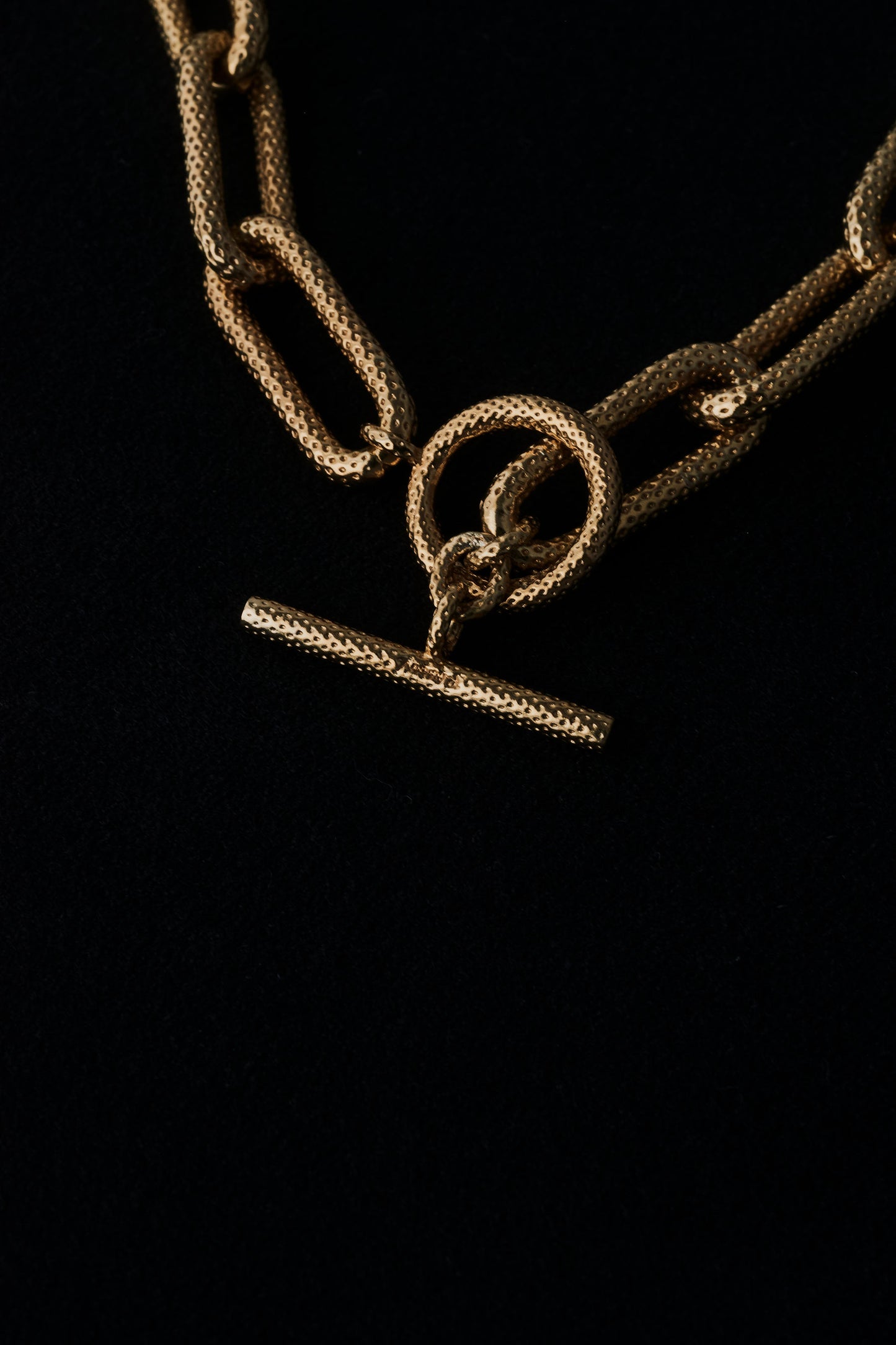 HEAVY CHAIN NECKLACE