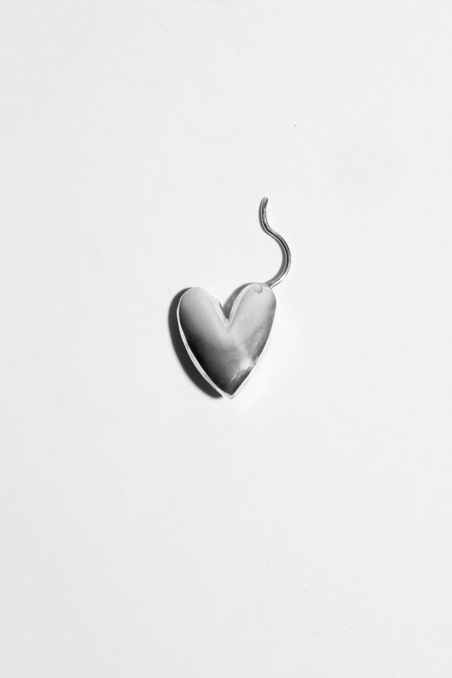 TINY PUFFY HEART HOOPS(1PIECE)