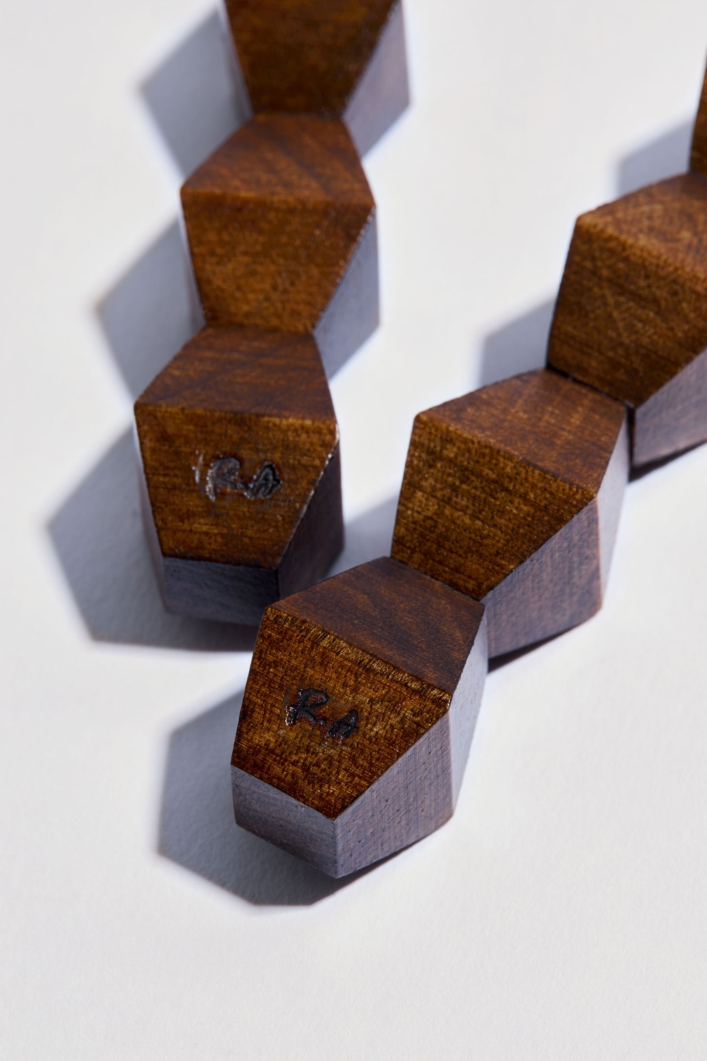COLOMN WOOD EARRINGS