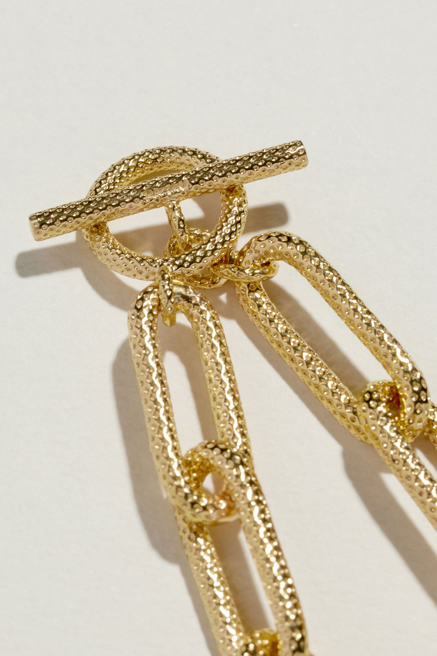 HEAVY CHAIN NECKLACE