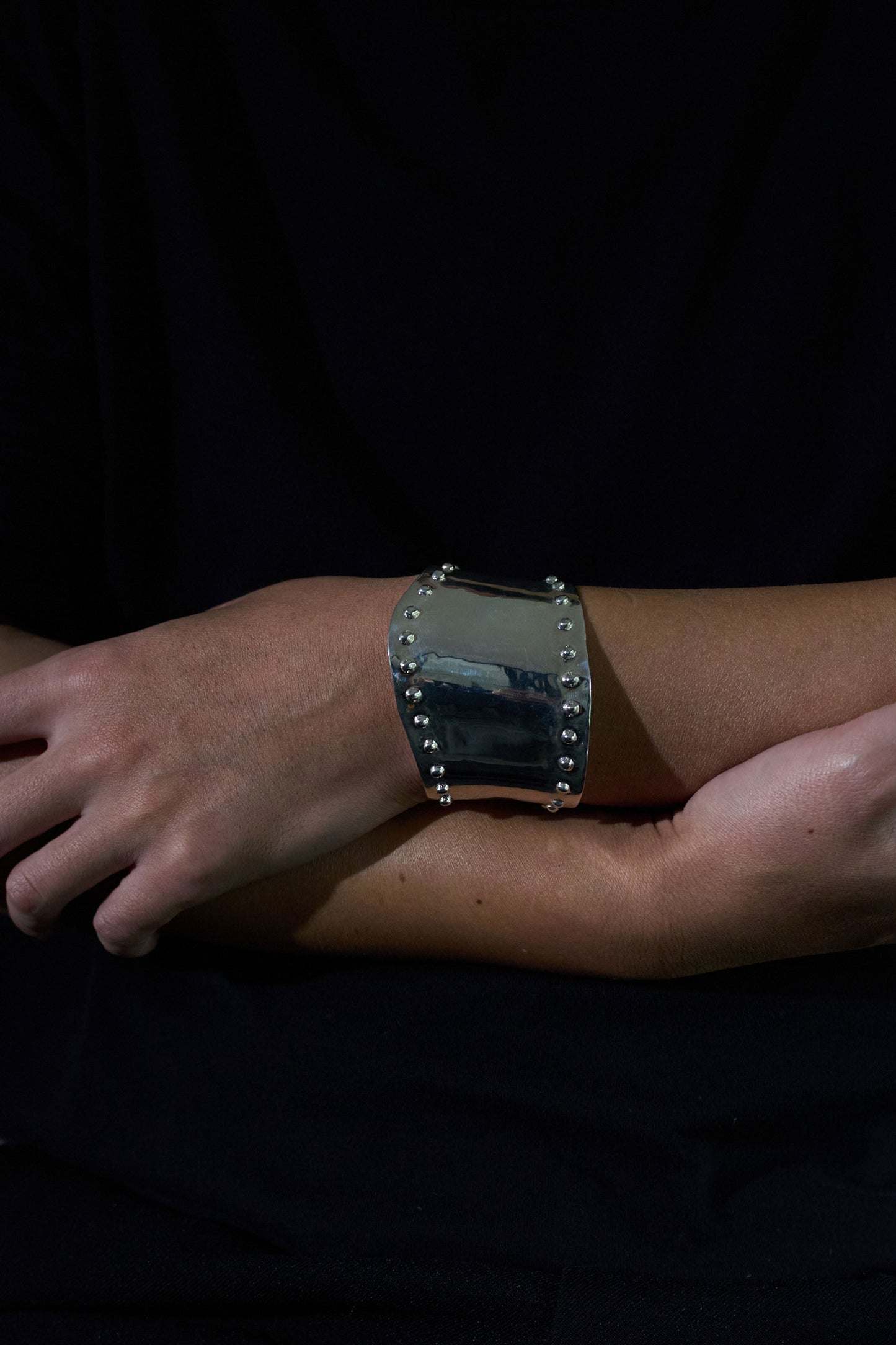 STUDD CUFF
