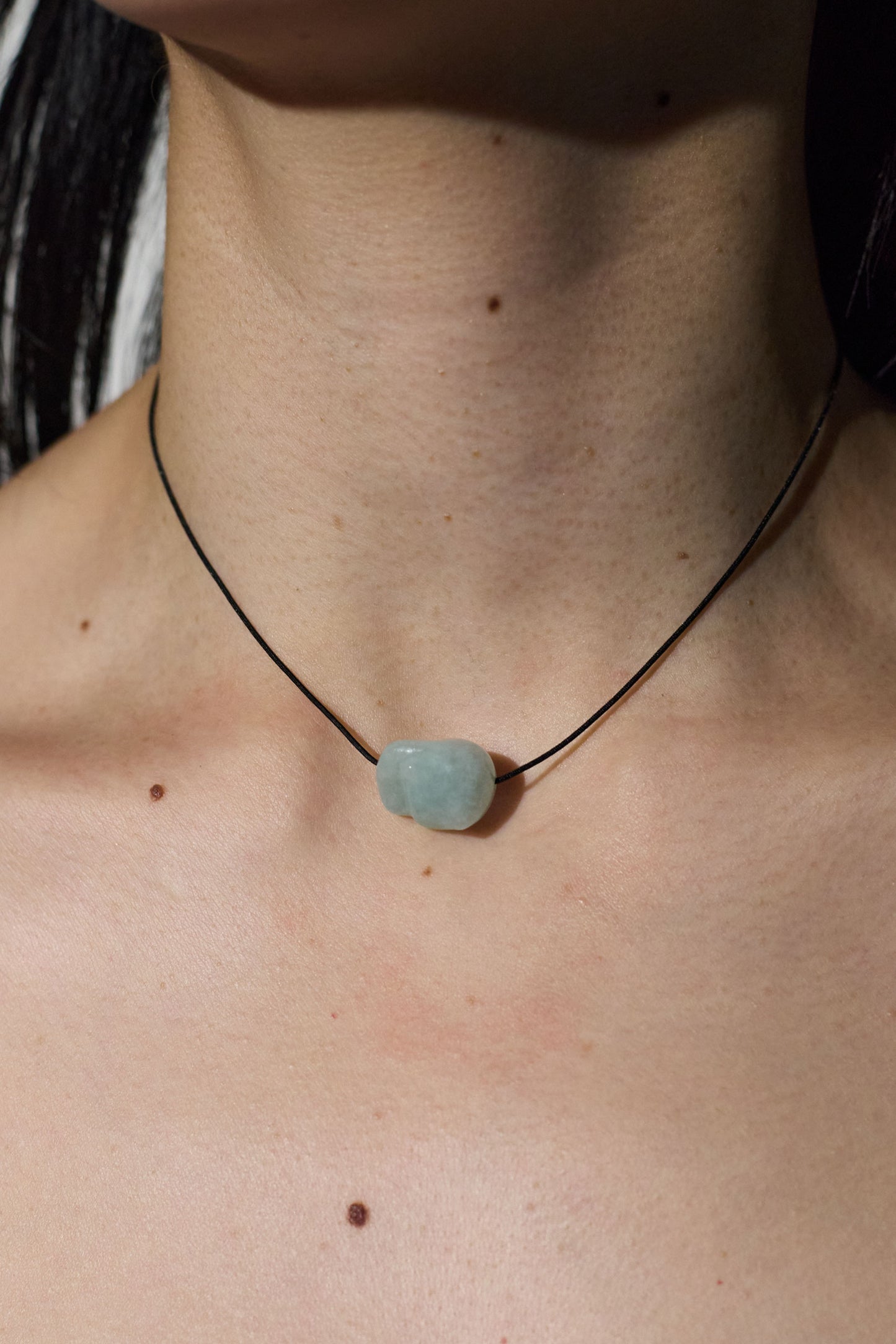 DISTORTED STONE CHOKER
