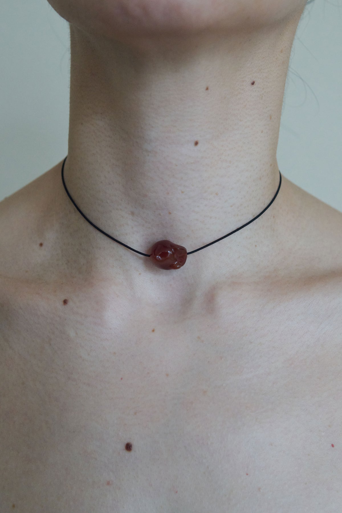 DISTORTED STONE CHOKER