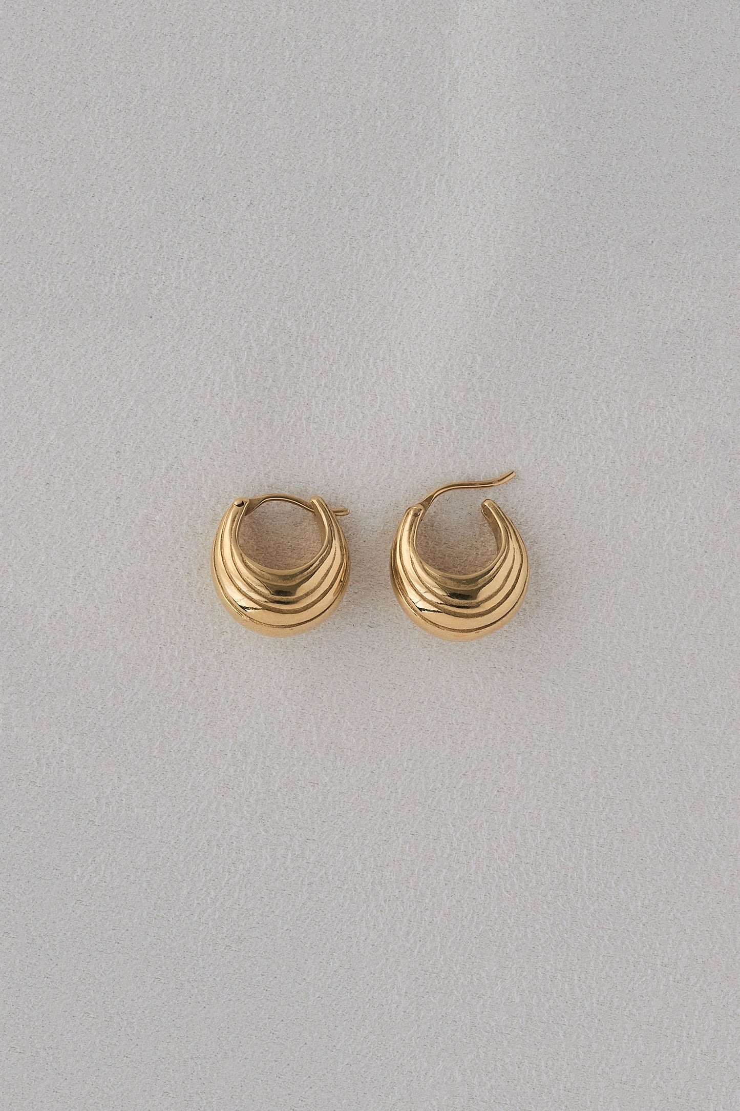 SHIMA HOOPS