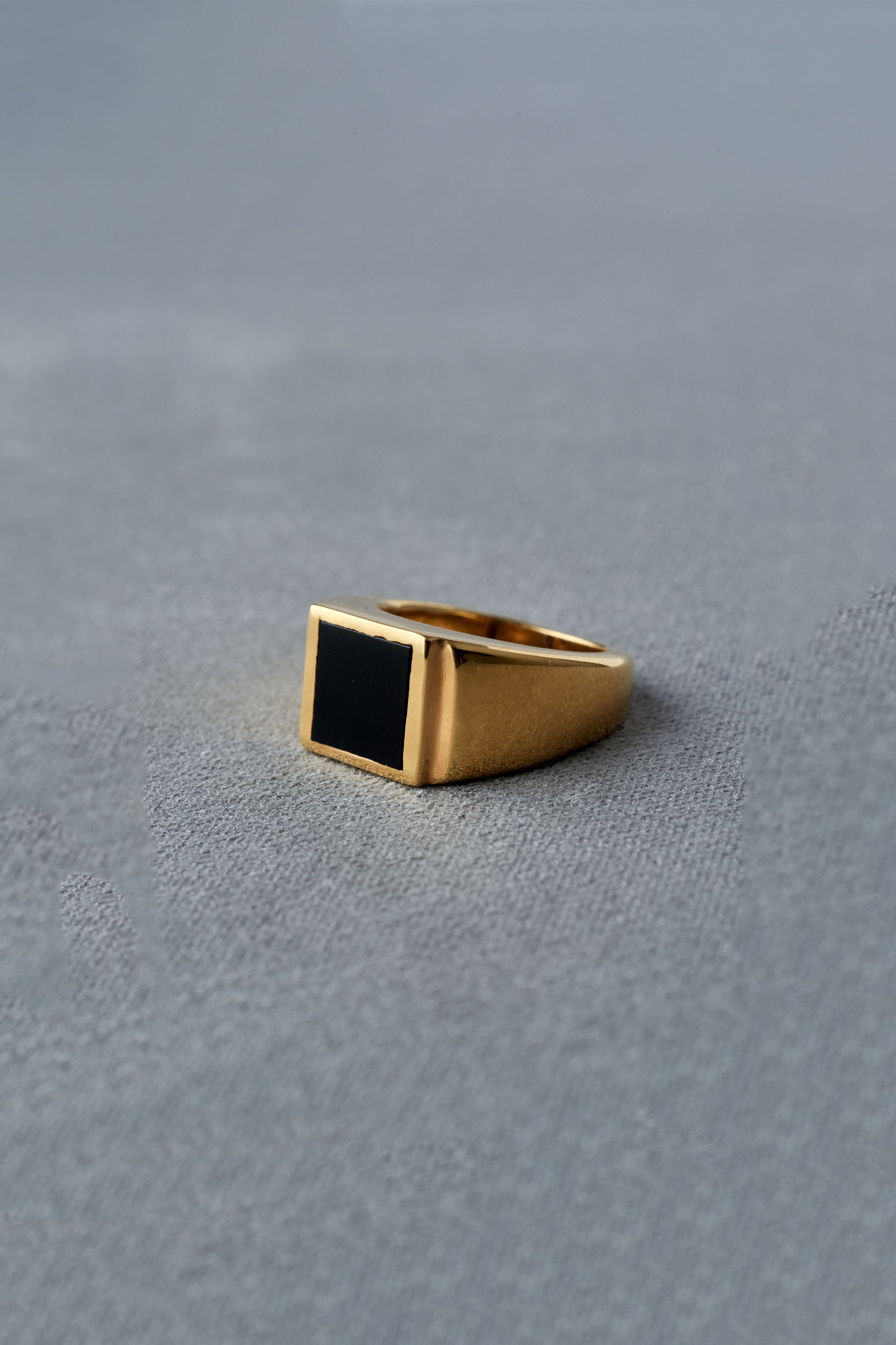 GRAND FATHER RING ONYX