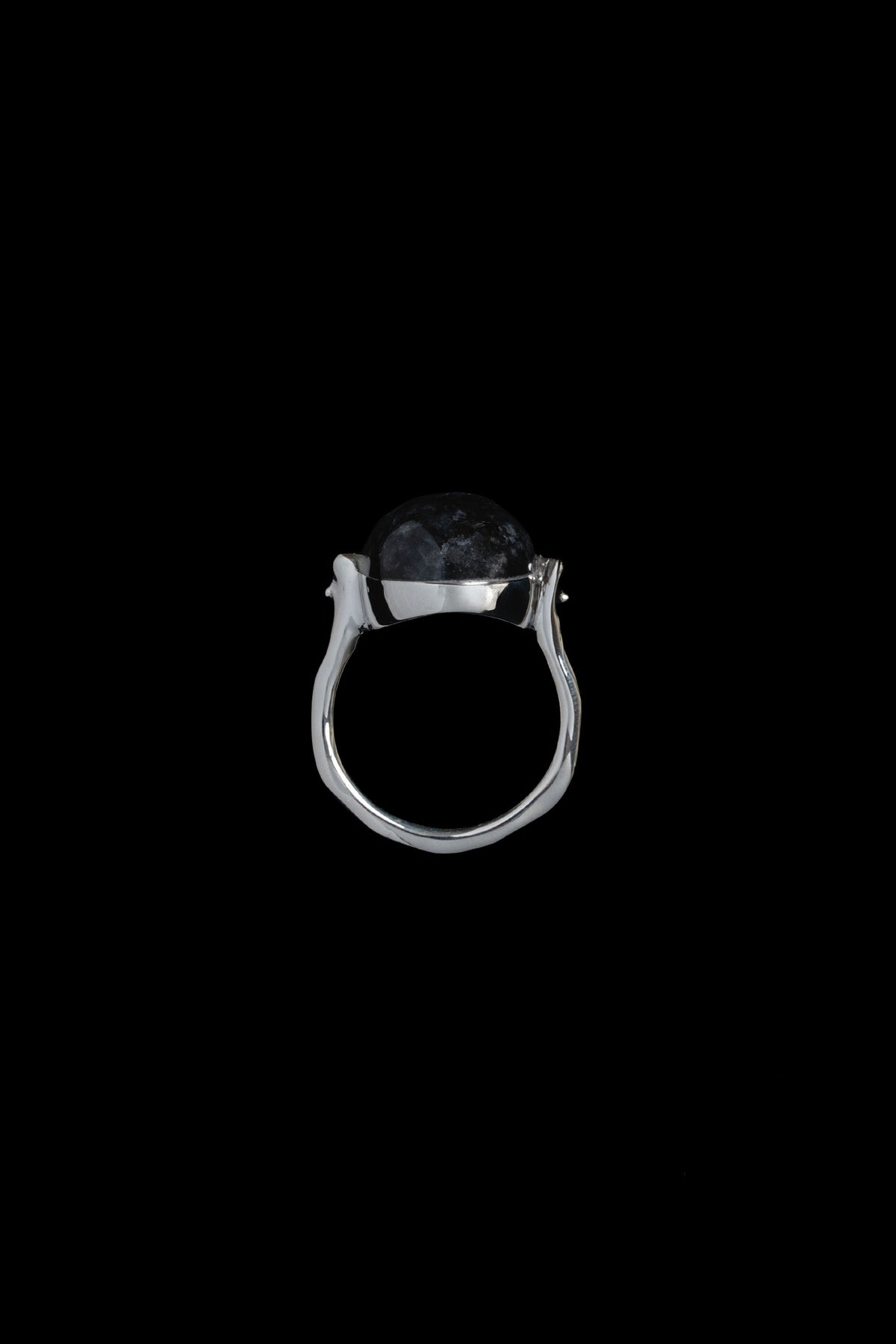 PUFFY STONE RING/ BLACK JADEITE