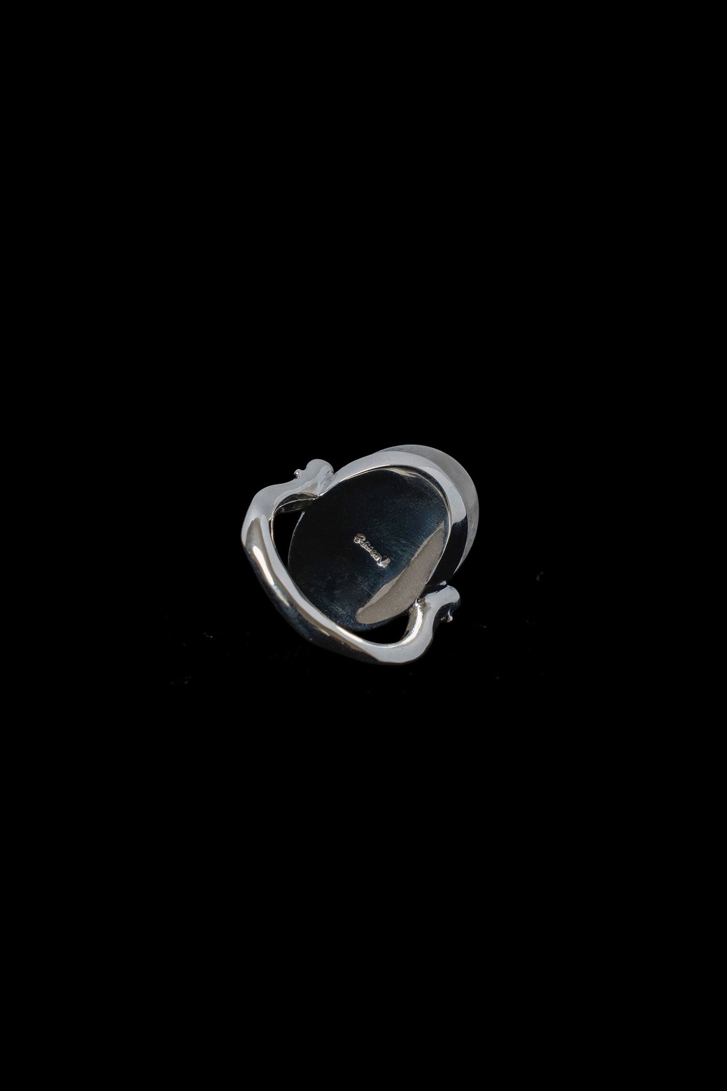 PUFFY STONE RING / IRIS QUARTZ
