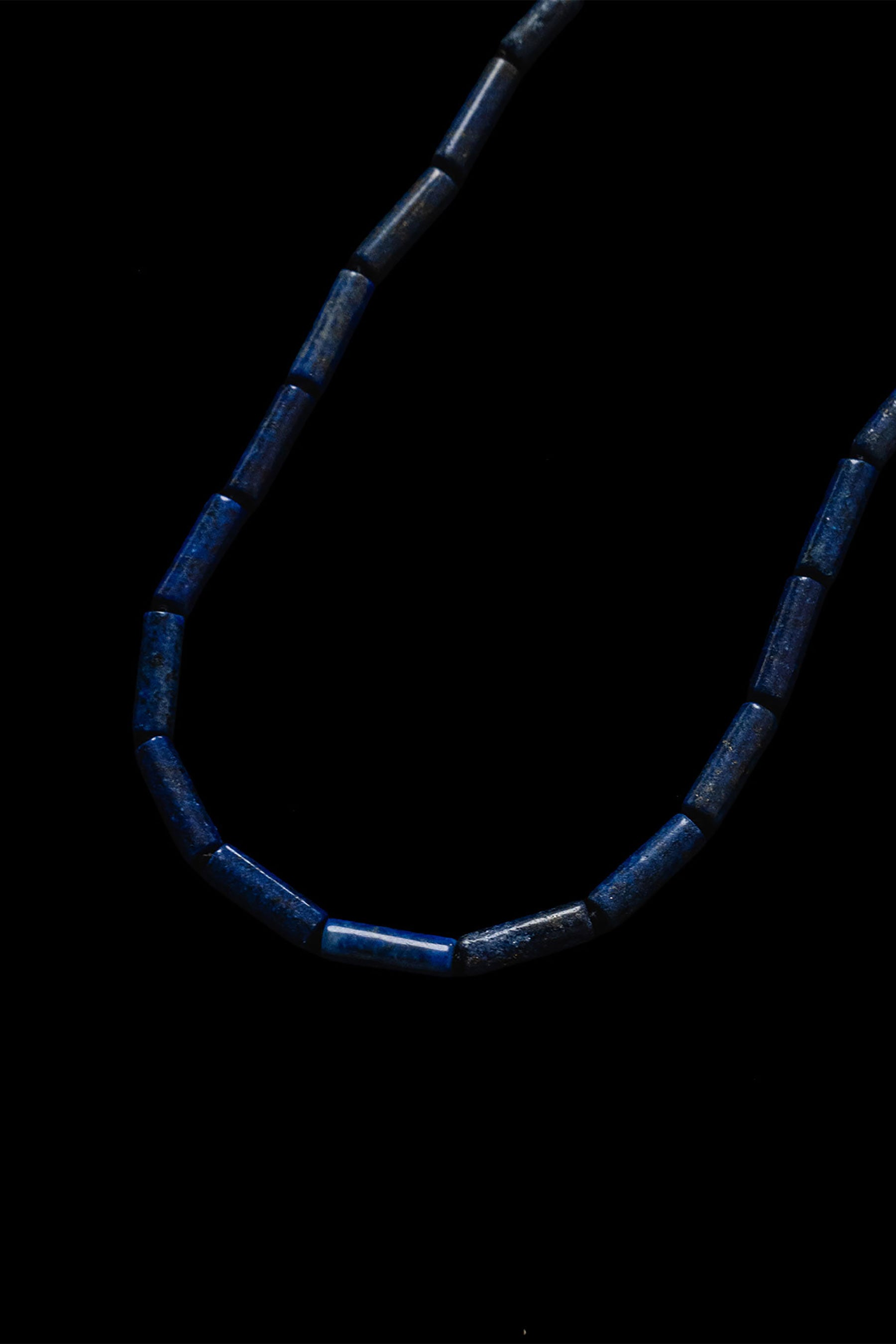 SMALL TUBE LAPIS NECKLACE