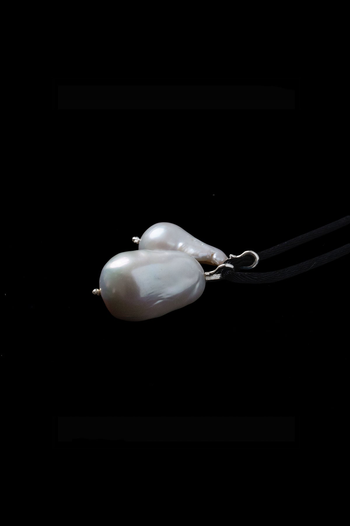 BRIDGET PEARL PENDANT