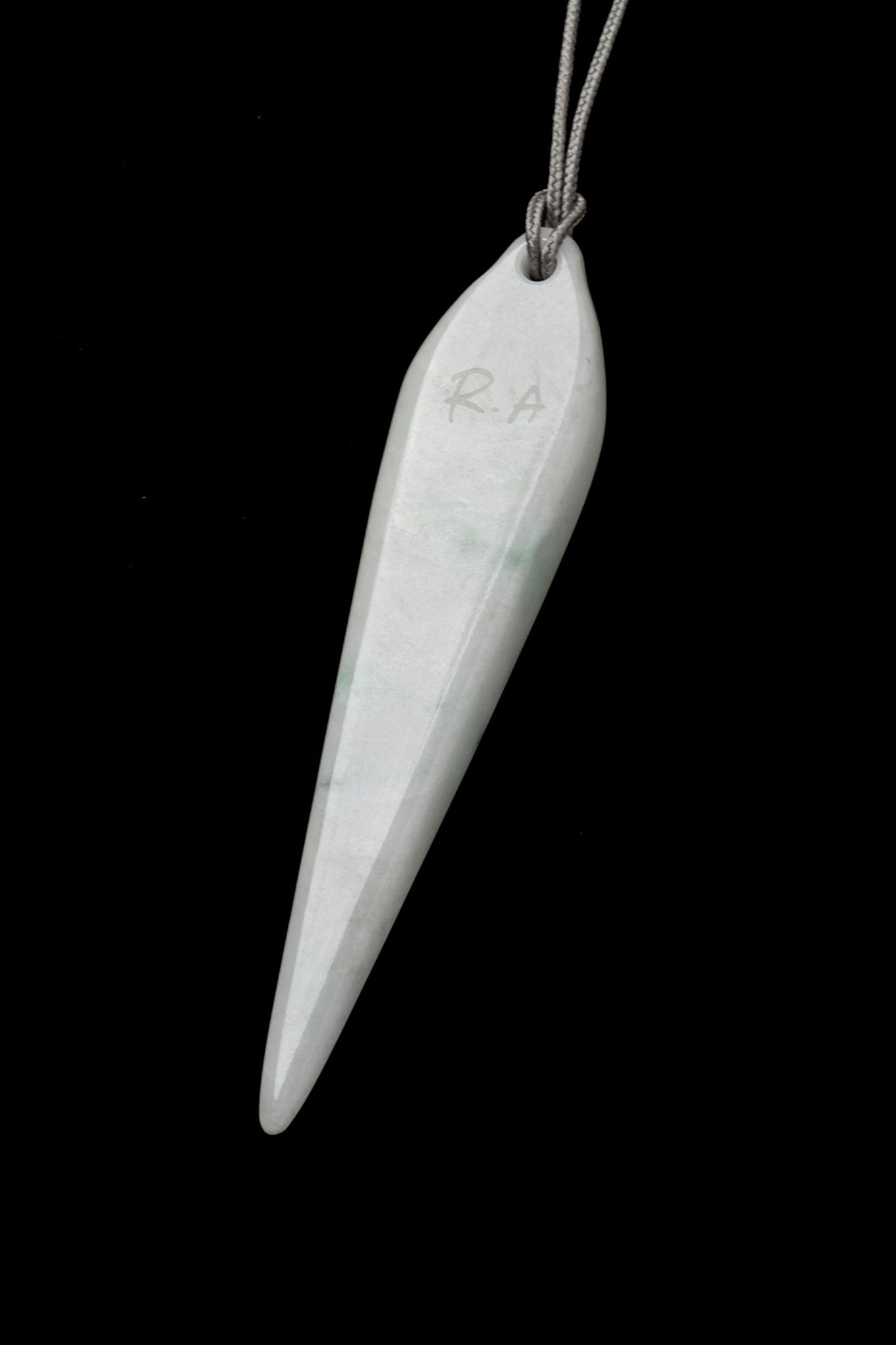 AMULET CODE NECKLACE/JADEITE