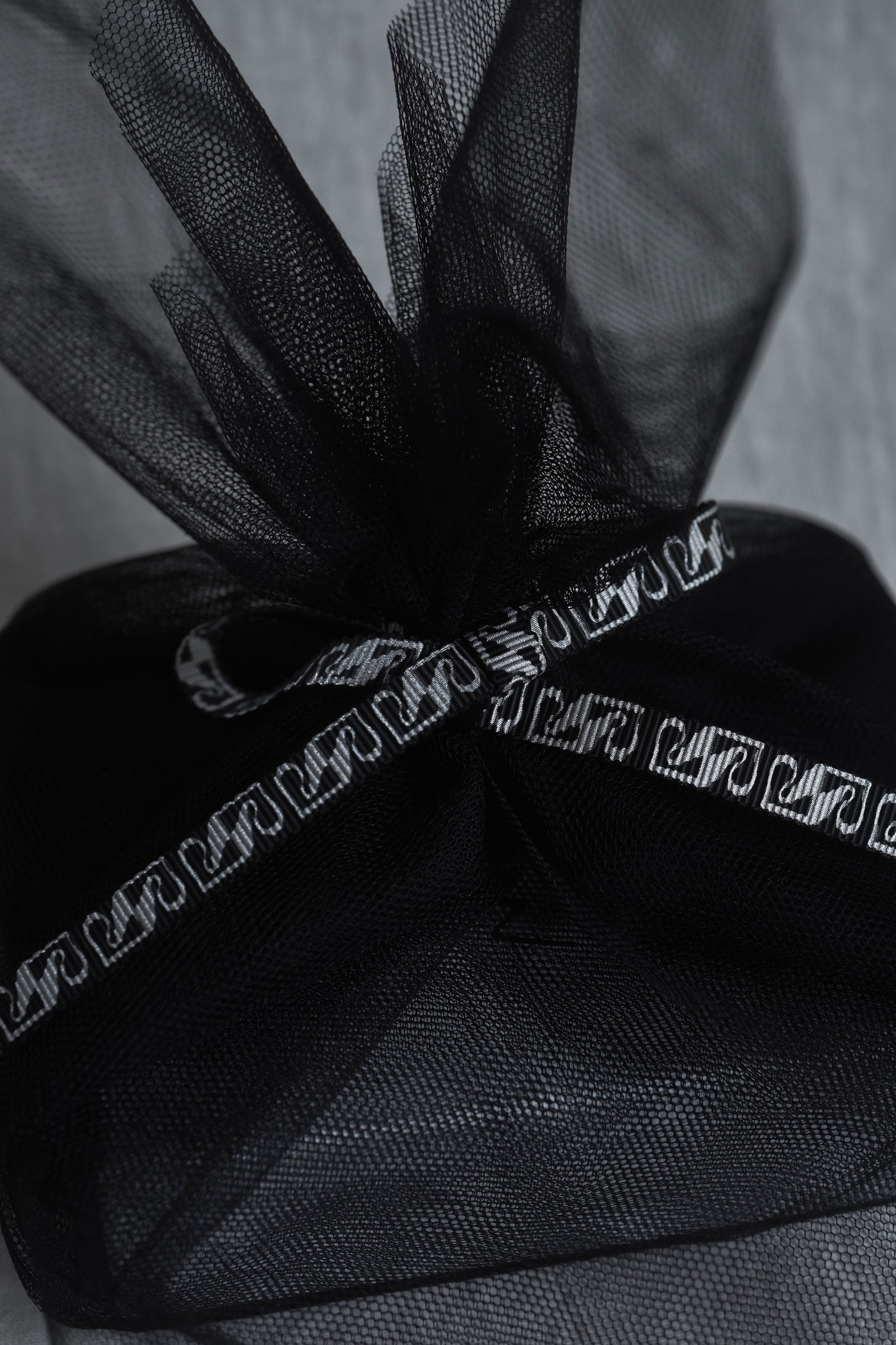 GIFT WRAPPING