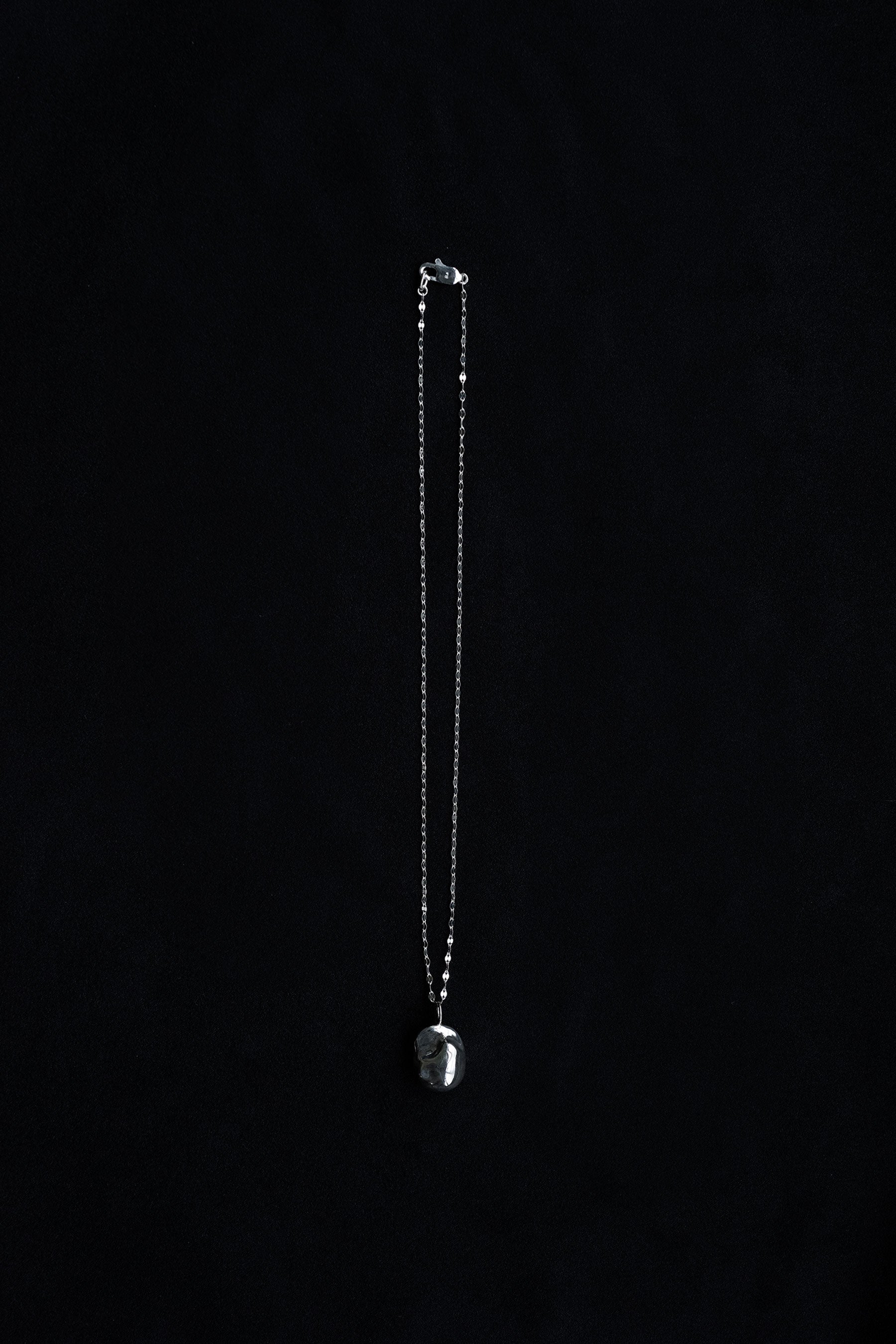 SILVER PEARL  NECKLACE