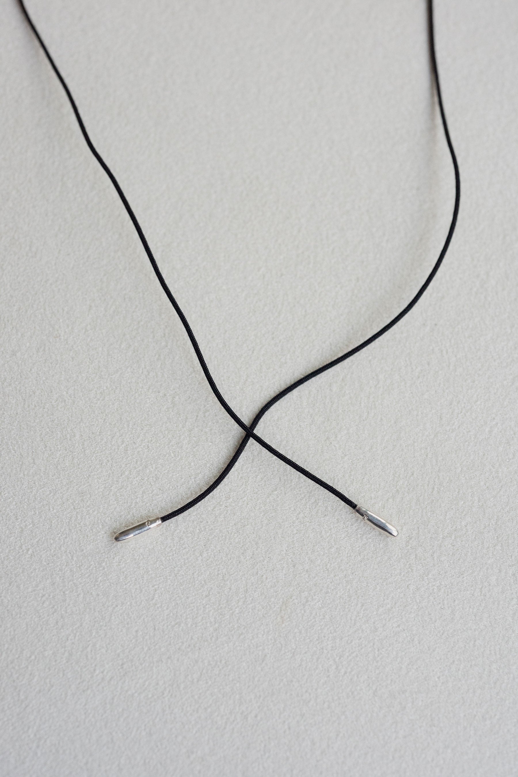 DISTORTED STONE CHOKER
