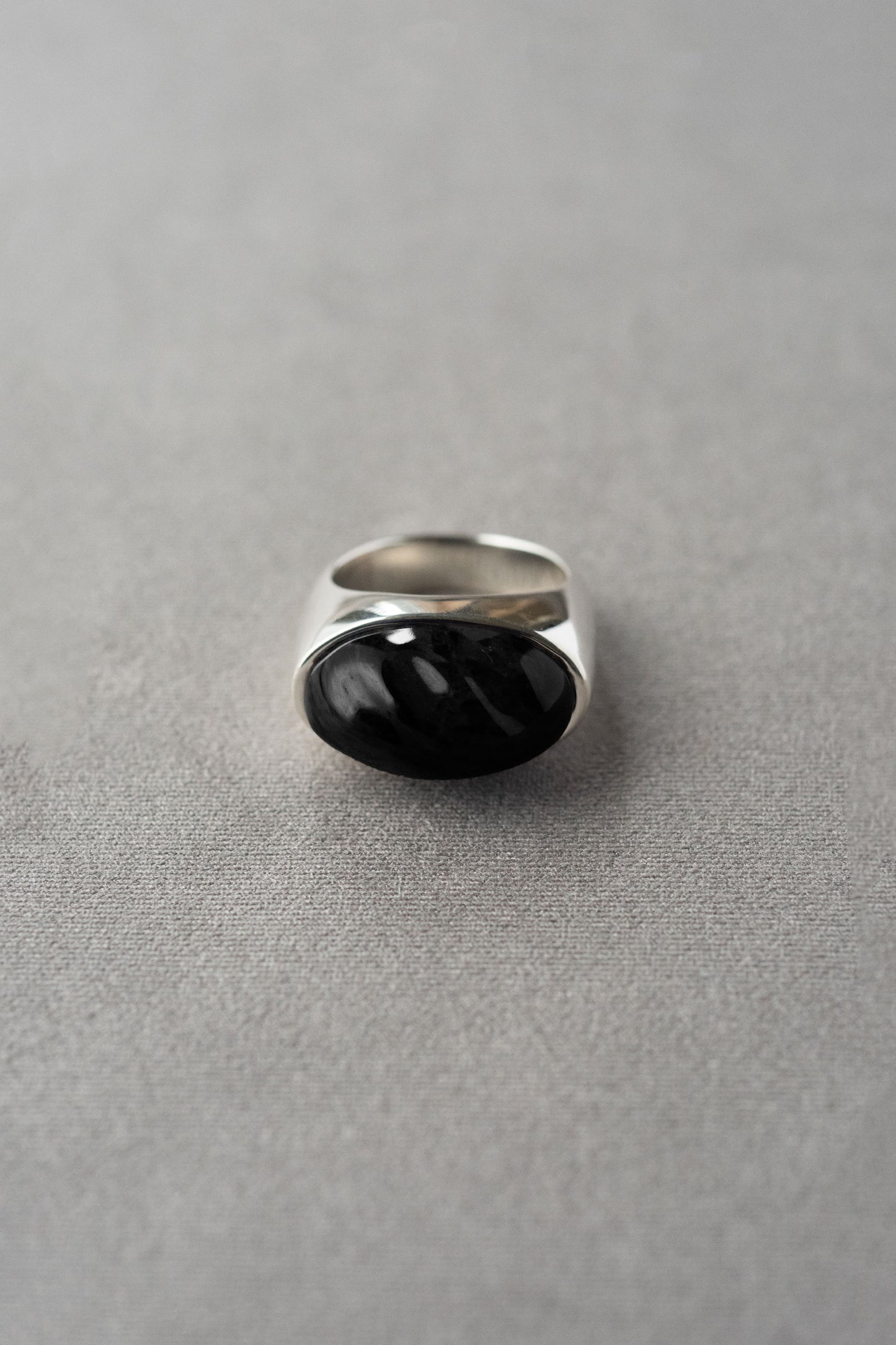QUIETUDE  RING