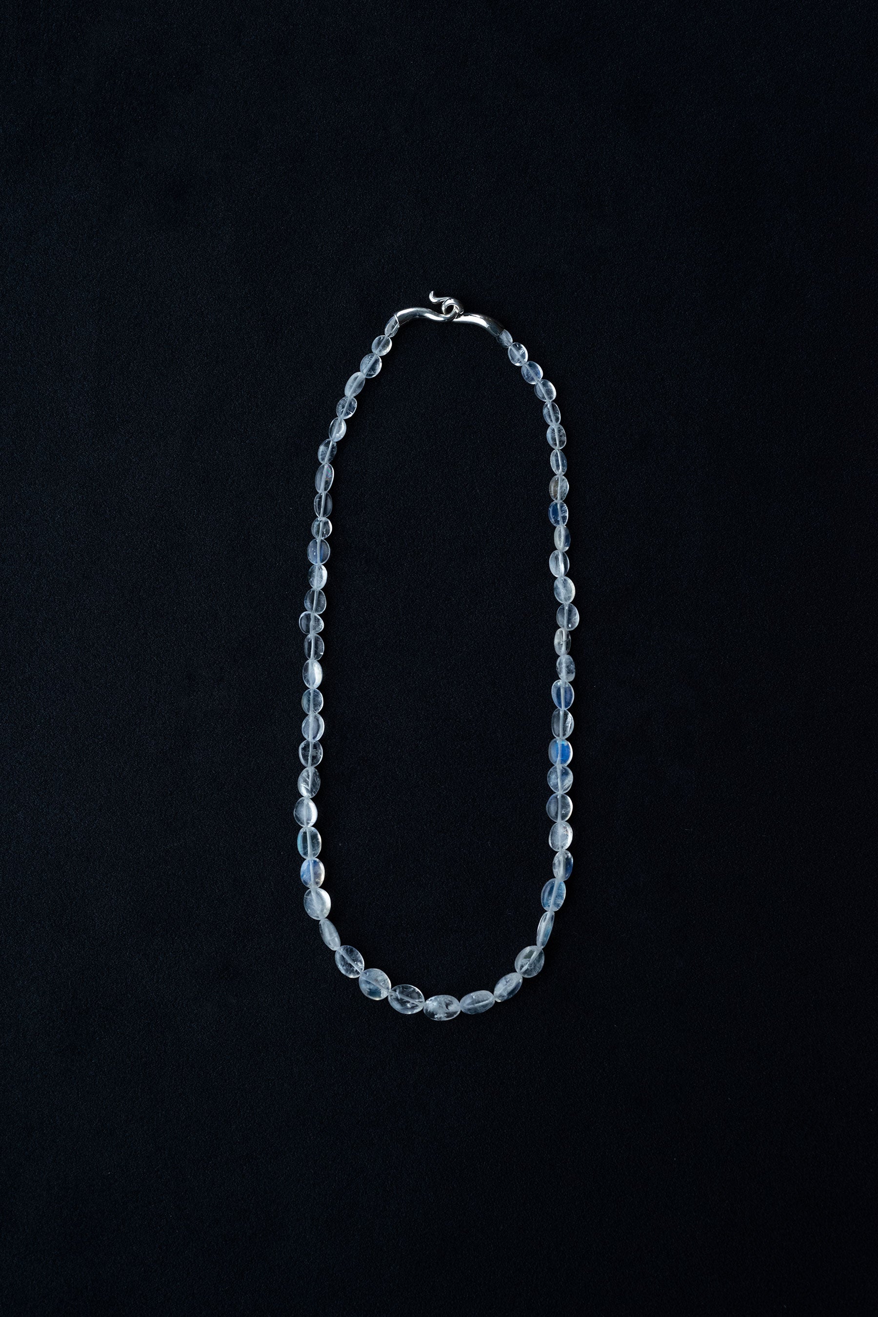 SHOKA COLLAR OVAL MOONSTONE