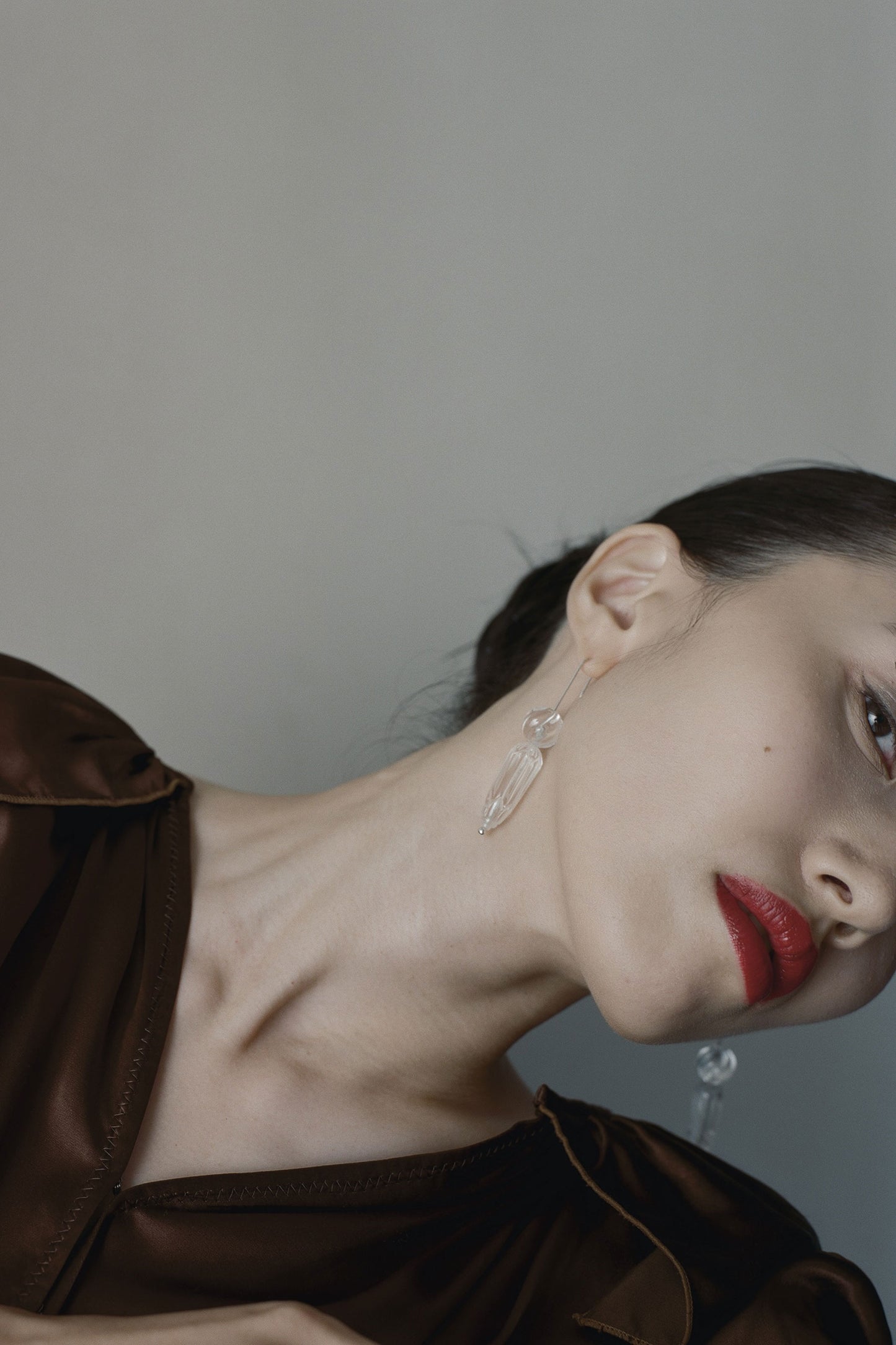 HISHI DROP EARRINGS / CLEAR