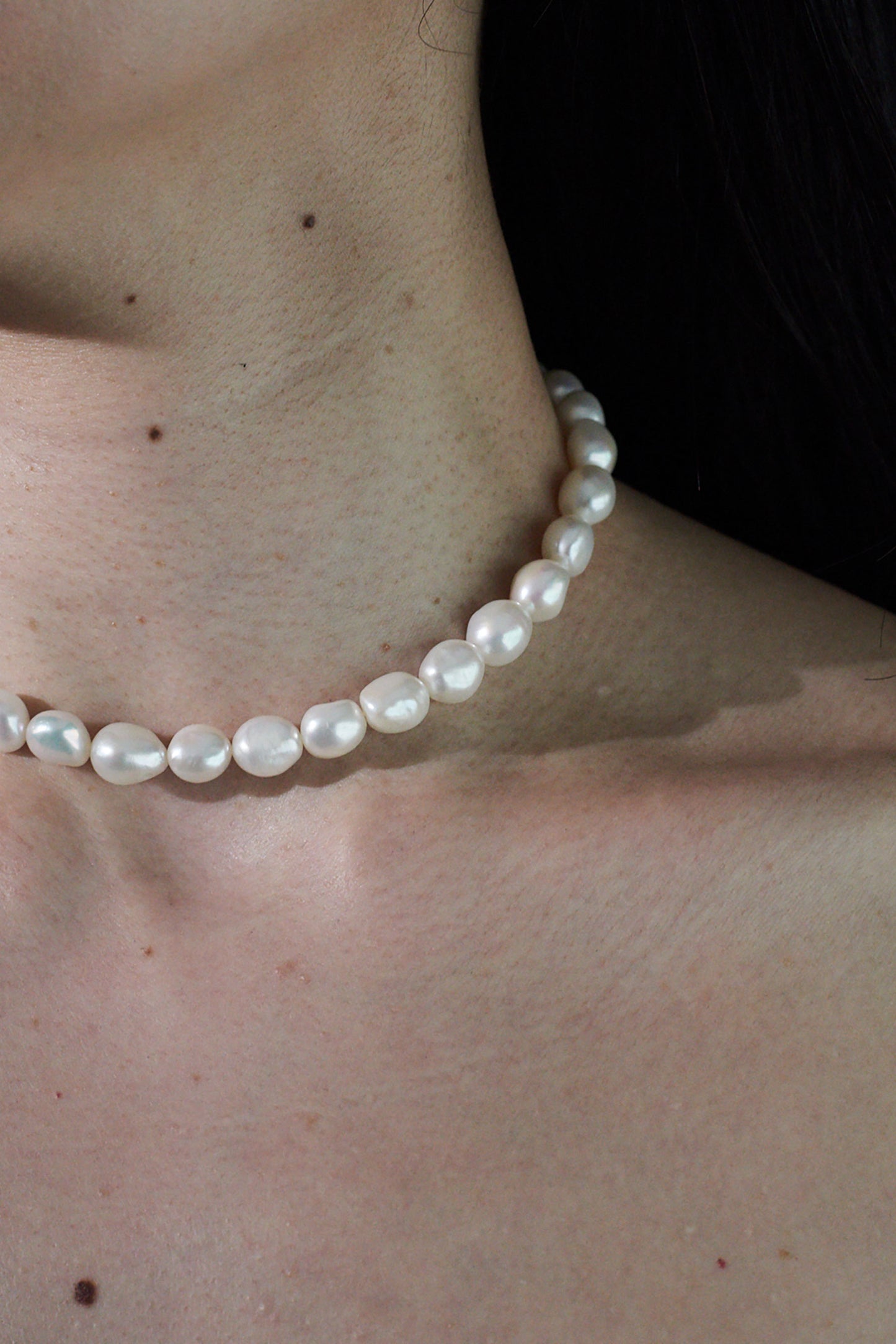 MEDIUM PEARL NECKLACE