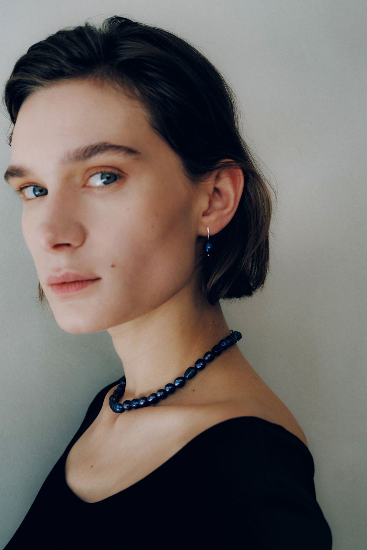 DEWDROP RURI PEARL HOOPS