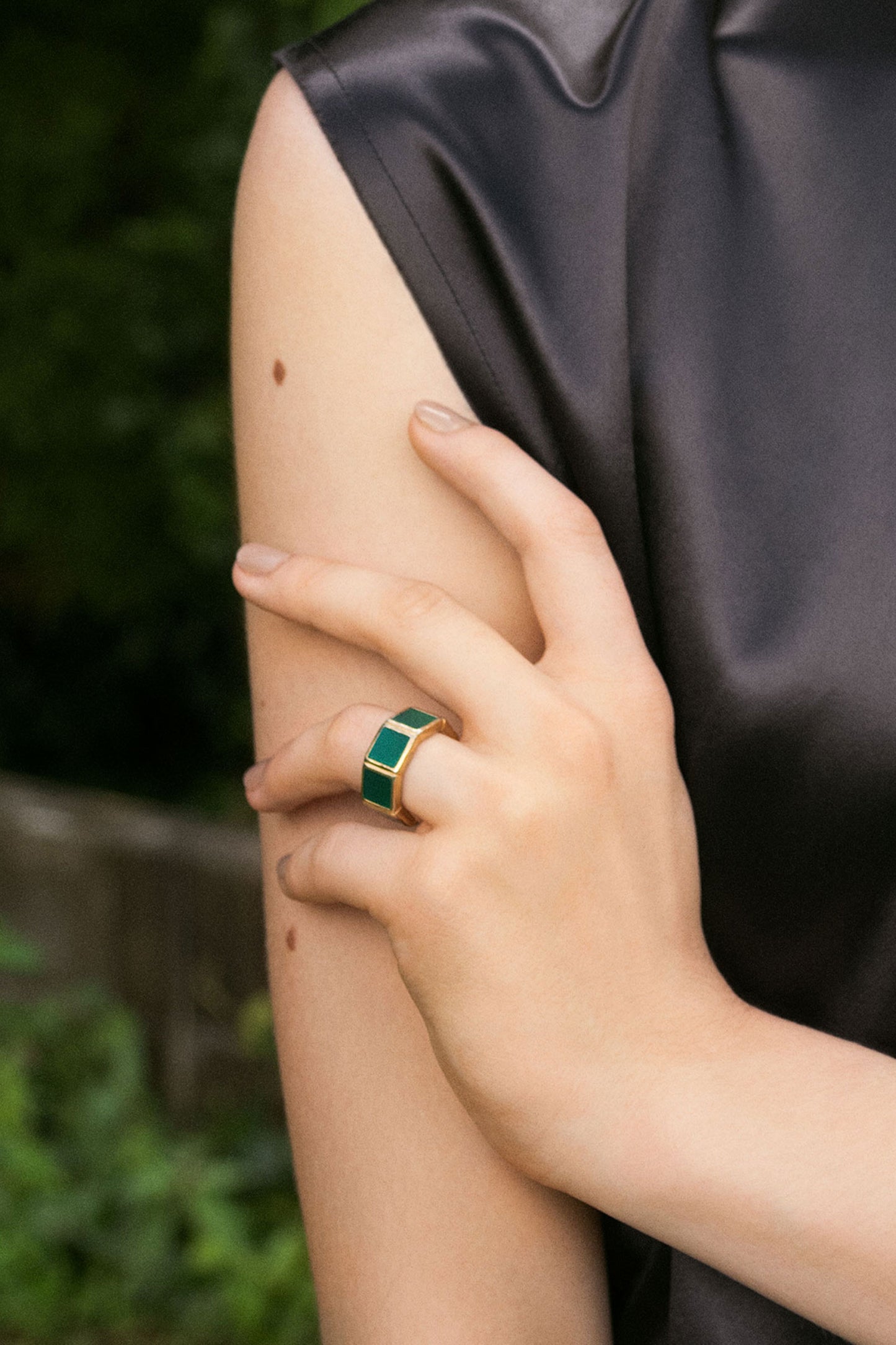 TILE RING