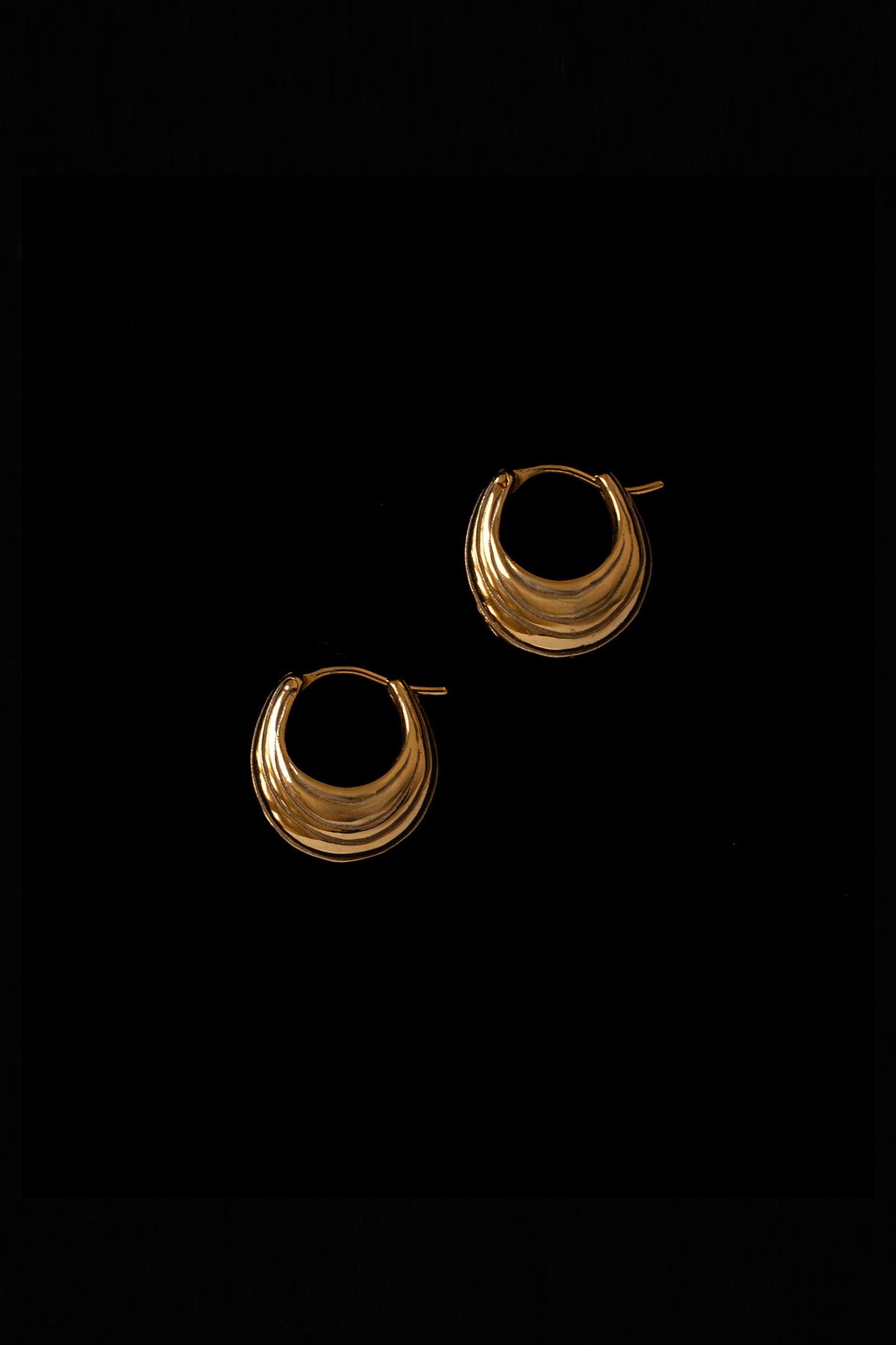 SHIMA HOOPS