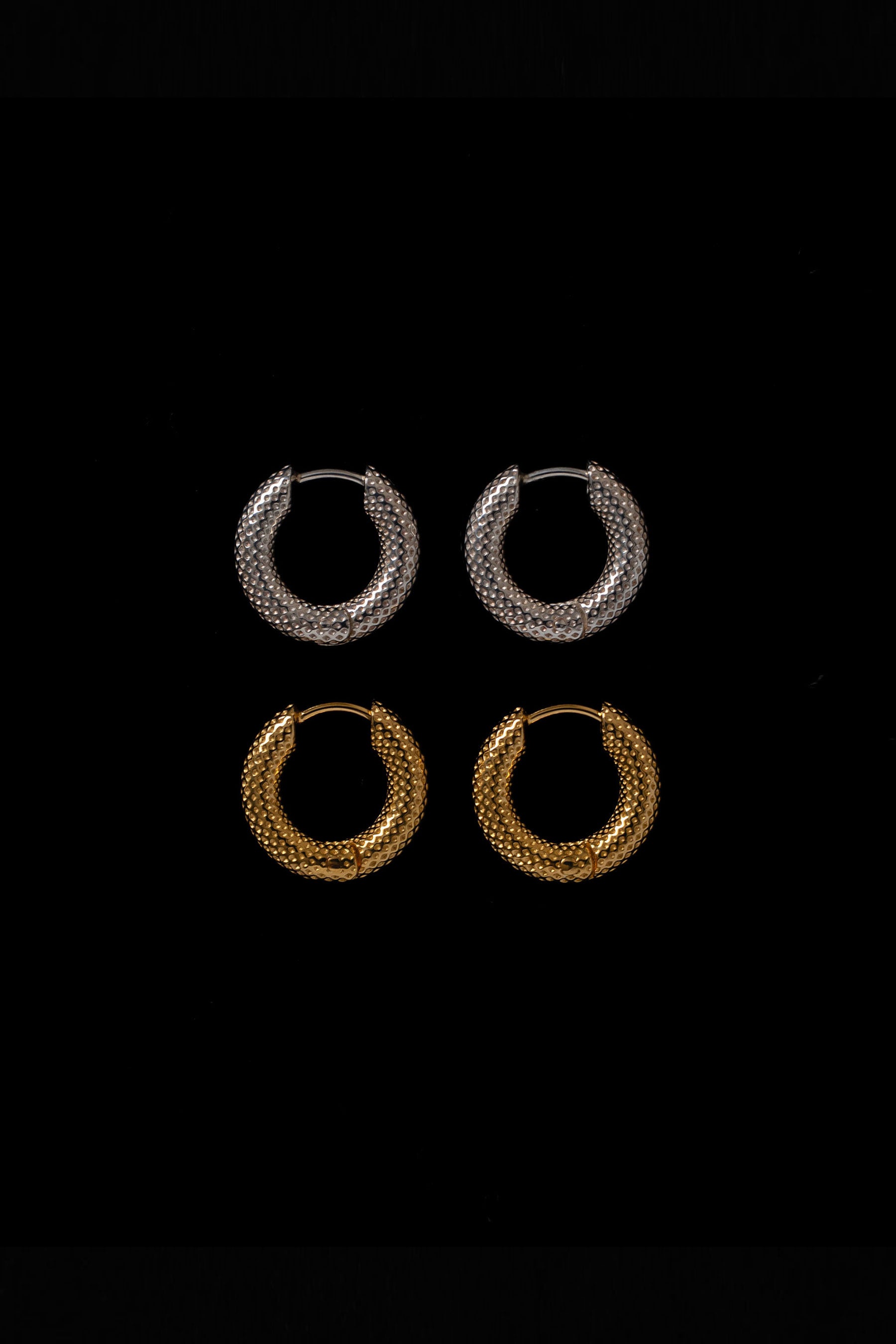 TINY DOT HOOPS