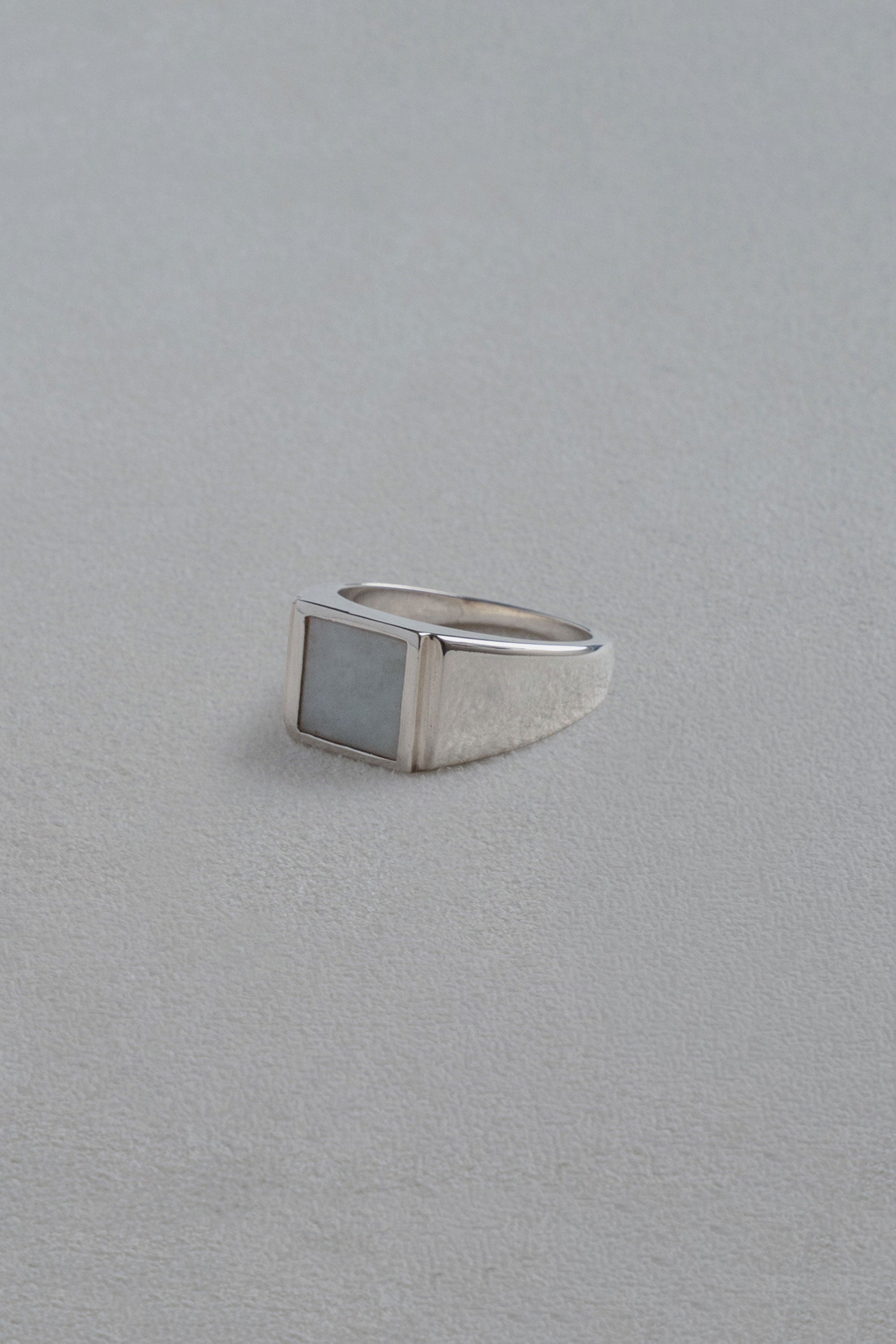 SIGNET RING / JADEITE