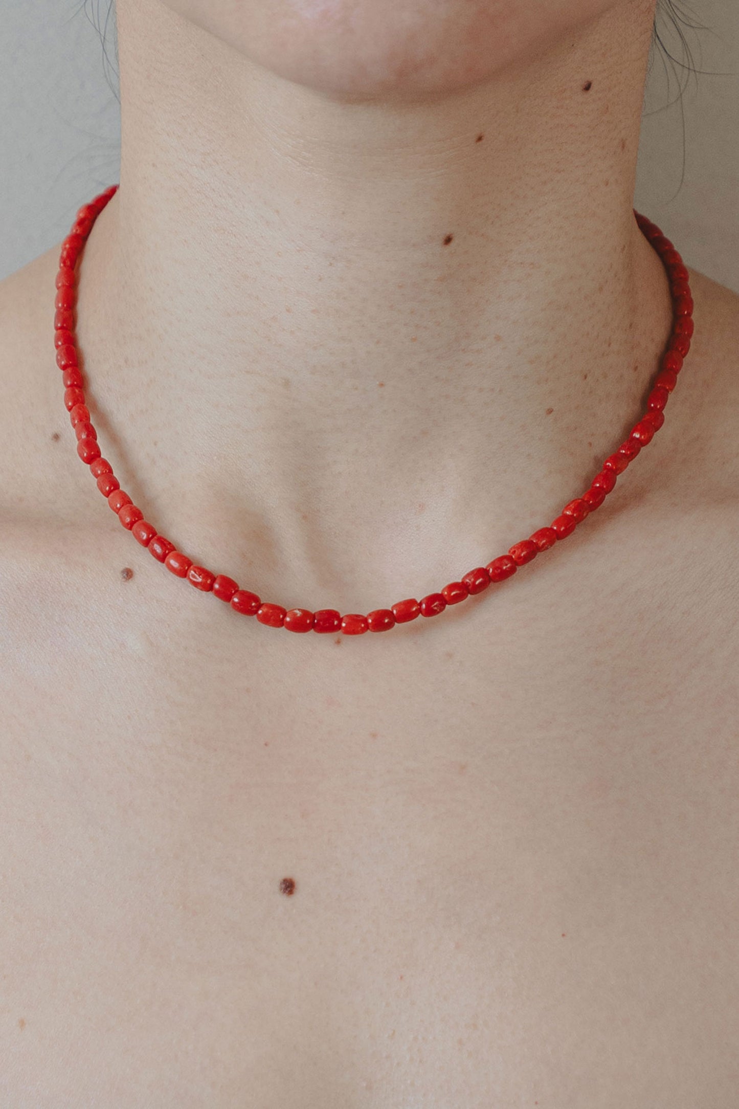 SHORT CORAL NECKLACE